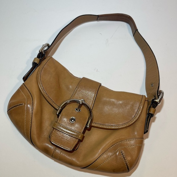 Coach Tan Leather Shoulder Bag with Silver Accents - Picture 2 of 12